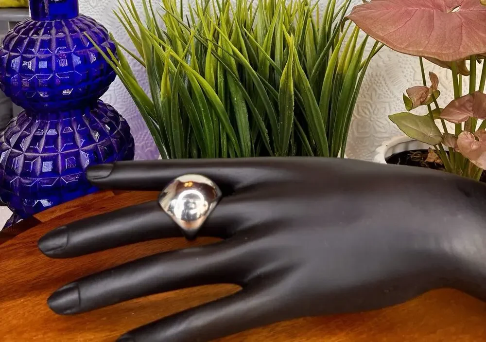 Ring Silver Tone Modern Chunky Modernist Retro Minimalistic Size 5.75
